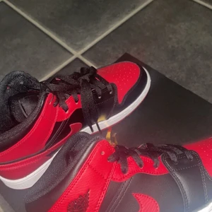 Jordans 1 Nike  - Säljs pga ingen användning 