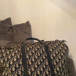 Dior väska  - Säljer nu min fina diorväska.