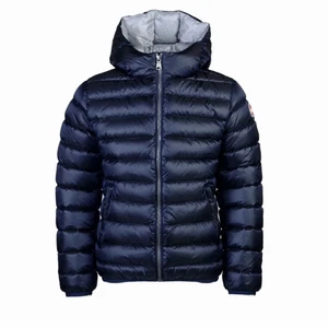 Colmar jacka - Säljer min marinblåa colmarjacka i xs❤️ jättebra skick och inte använd alls mycket❤️ för mer bilder skriv