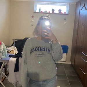 Tröja - Tröja från shein storlek M