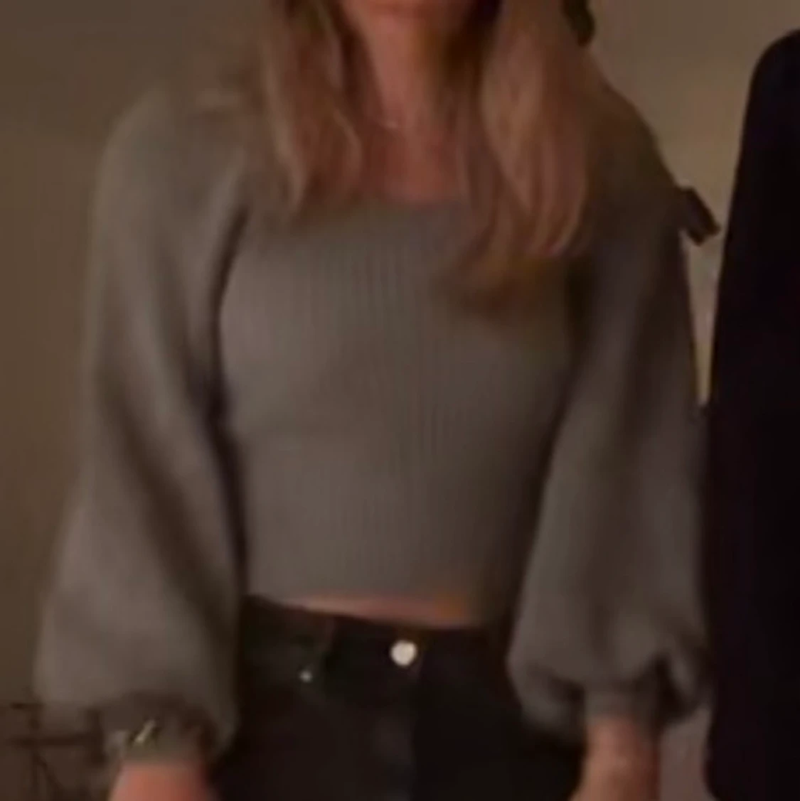 Grå stickad tröja - 91