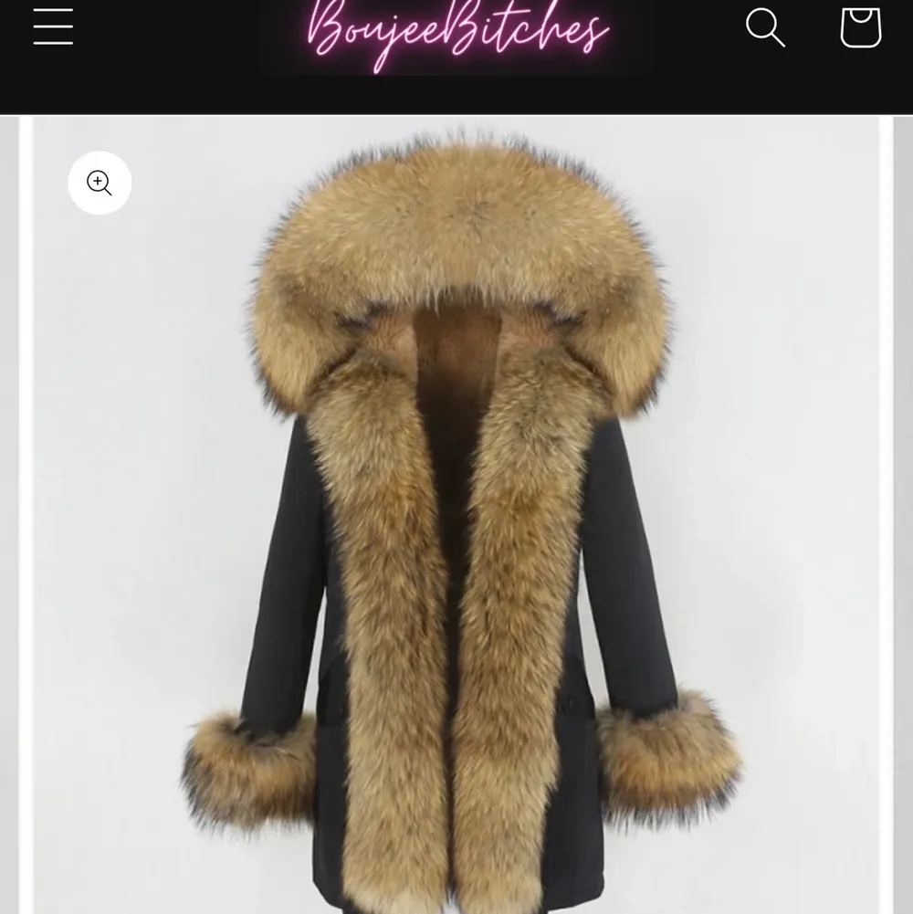 Our beautiful foxy parkas with real fox fur, in sooo many different colors! Boujeebitches.myshopify.com <- buy here 😍✨. Jackor.