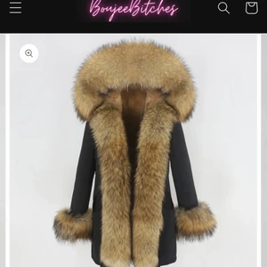 Foxy Parkas - Our beautiful foxy parkas with real fox fur, in sooo many different colors! Boujeebitches.myshopify.com <- buy here 😍✨
