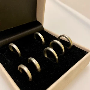 Ring ”Eden” - Här är vår ring ”Eden” - gjord av en gammal gaffel!                  Pris: 99 kr                                                                                    Storlek: 14,5 ❤️ 16 ❤️ 17 ❤️ 17.5                                               Material: Nysilver