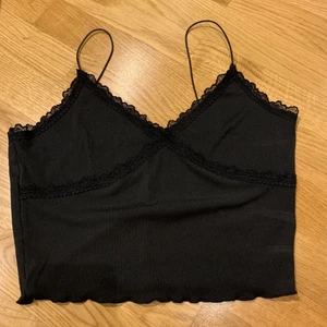 Y2K topp - Storlek S. Aldrig använd. 120kr inkl frakt