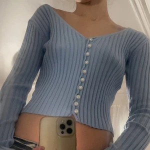 Topp - Jätte fin topp/cardigan säljes! Så fin, köparen står för frakt 