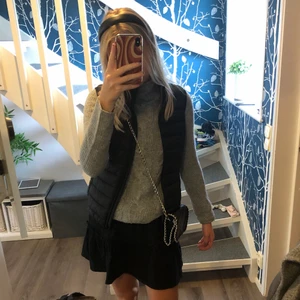 Tiamo väska  - Säljer min fina lilla tiamo väska! Inga defekter💗 buda! Köp direkt för 350+frakt!