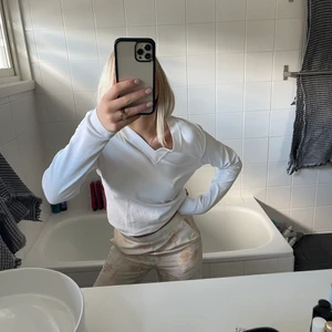 Tröja - Fin vit långärmad🤍 Nyskick!