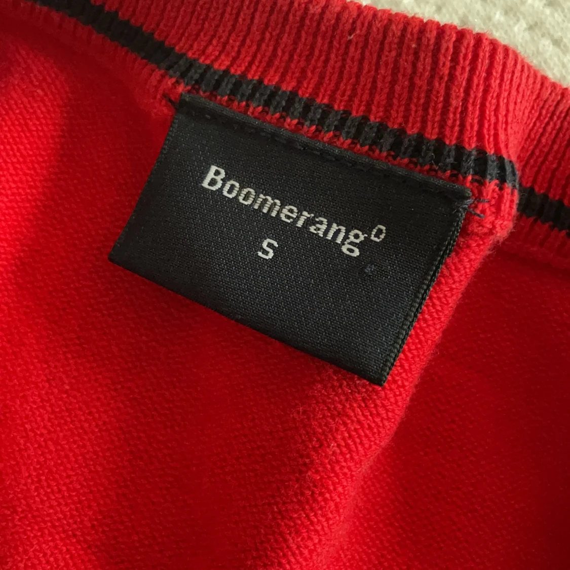 Röd stickad tröja - 91