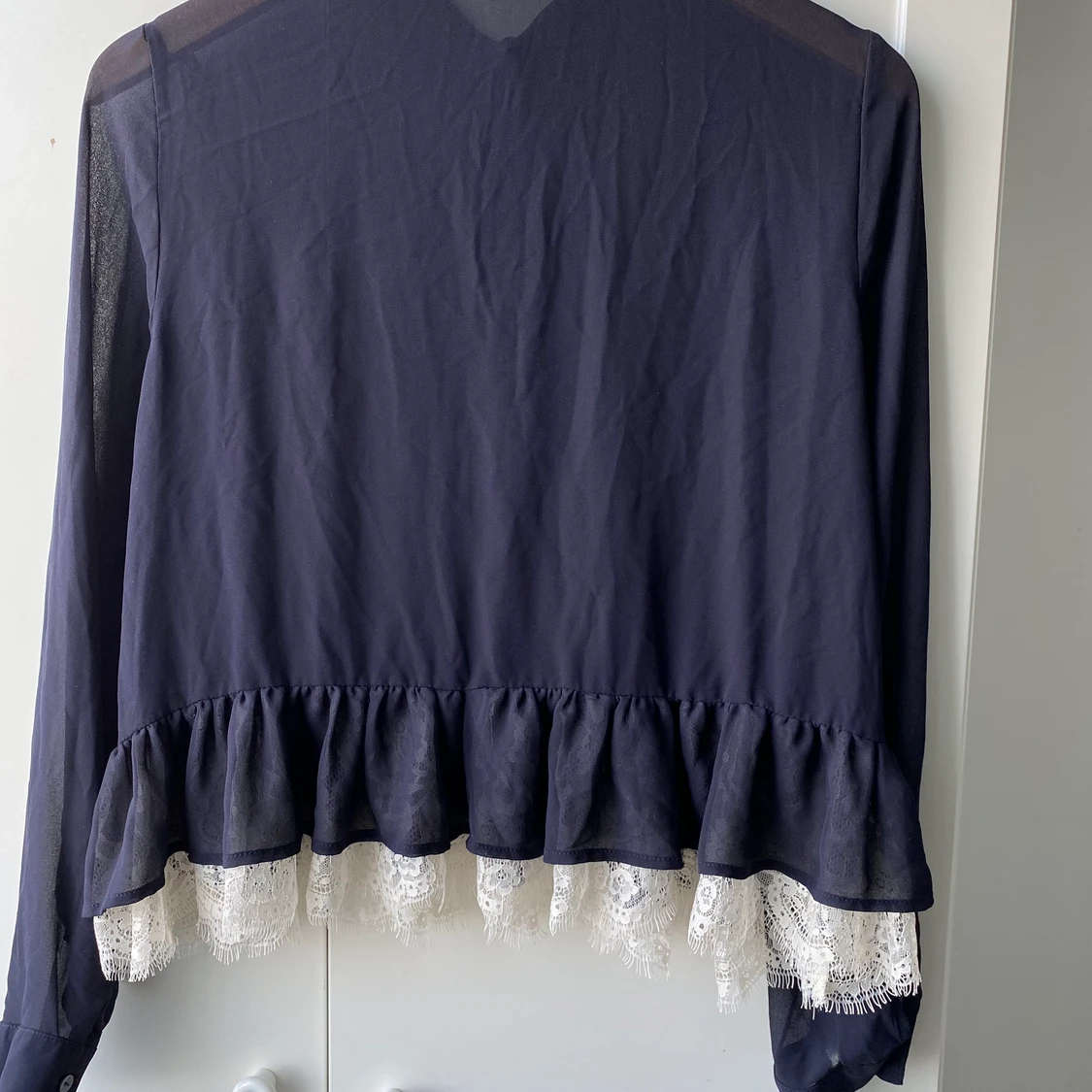 Mörkblå blus H&M strl 38 - 90
