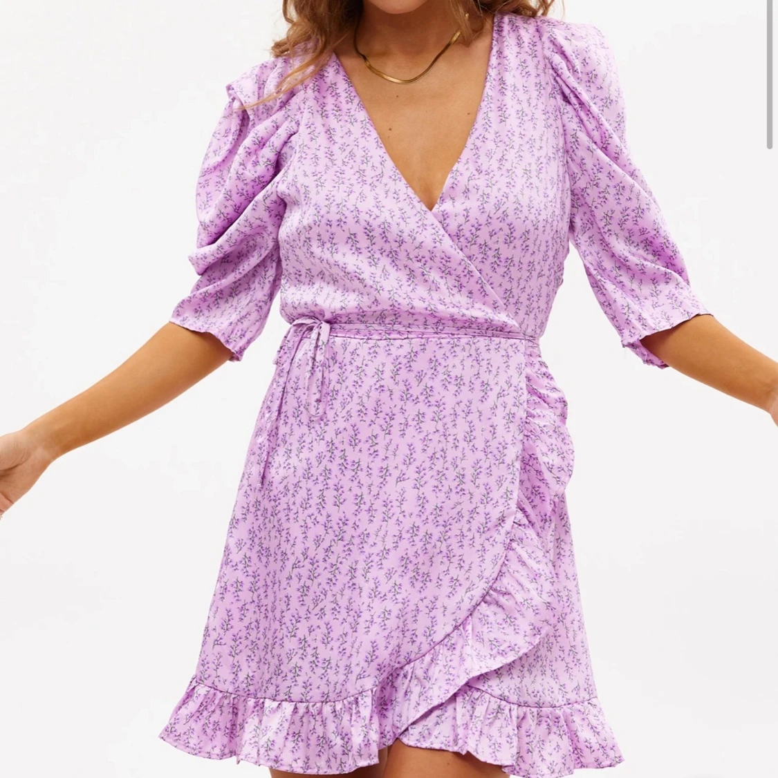 Lila klänning från Loavies