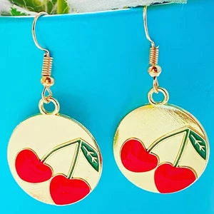 Handgjorda örhänge  - 70kr och fri frakt! ❤️