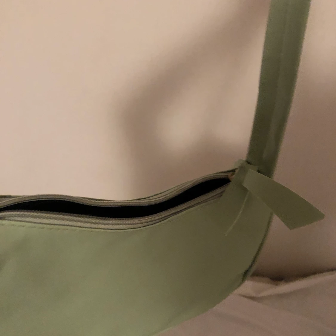 Page green baguette väska - 90