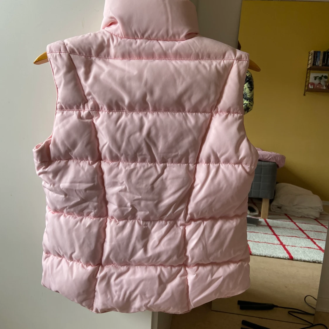 Dunväst i nylontyg strlk M - 90