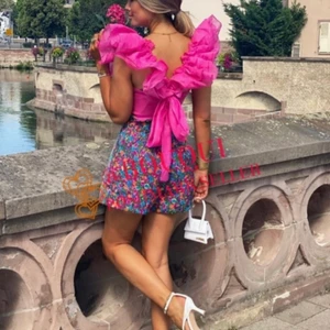 Zara, tröja i organzagardiner med rosett - Lånad bild. Använd en gång, som ny. Slutsåld. Stl s, passar xs