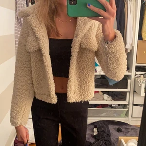 Teddyjacka - Mysig teddyjacka från gina, storlek XS!😚