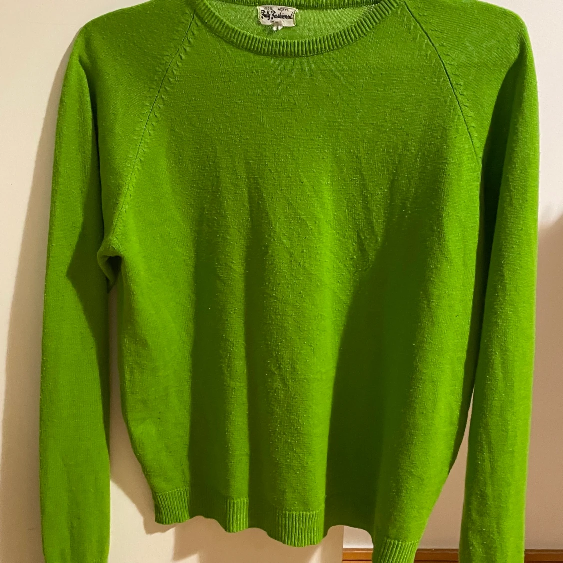 Grön jättefin stickad tröja. - 90
