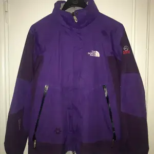 Like new :) , goretex, bought it last year and almost not use it. 