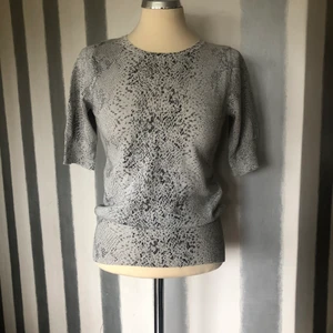 Topp S med lite glitter  - Fin topp från Oasis . Storlek S