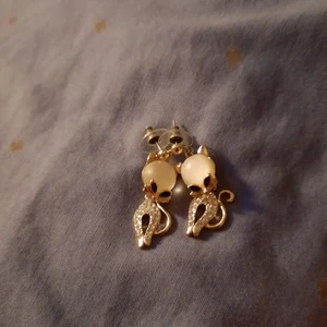 Örhängen  - Fint skick örhängen 