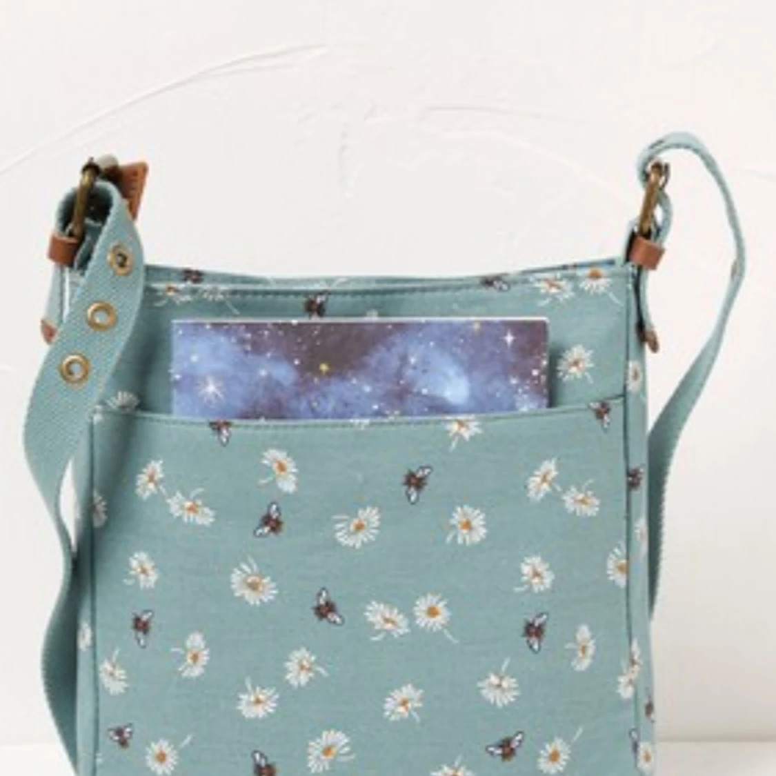 Daisy Bee Bag - 90