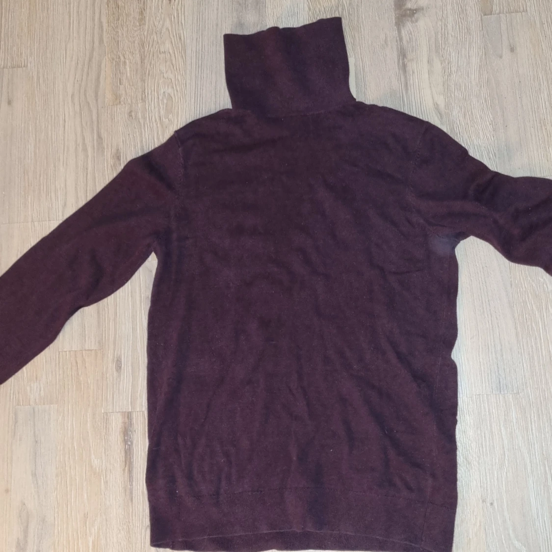 Polotröja i vinrött