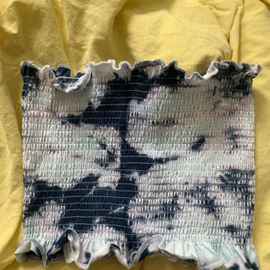 Topp - Tie dye, väldigt stretchig