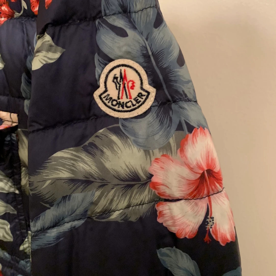 Moncler Jacket - 91