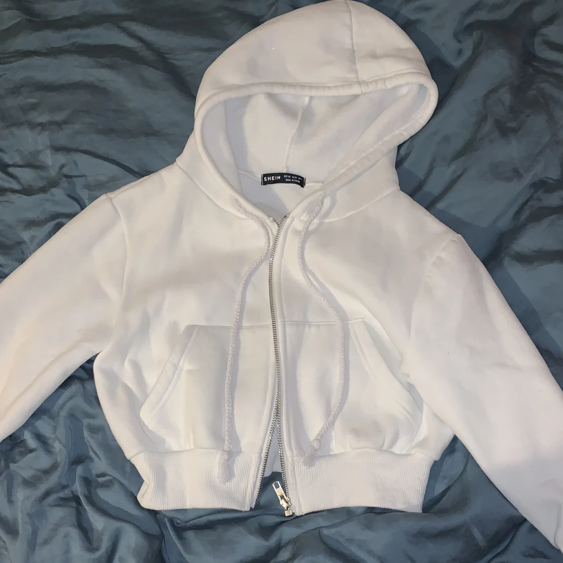 Vit kroppad kofta - 90