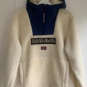 Napapijri fleece - sparsamt använd fleece från papapijri