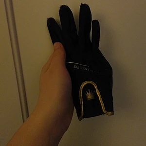 Handskar - Inte så använda