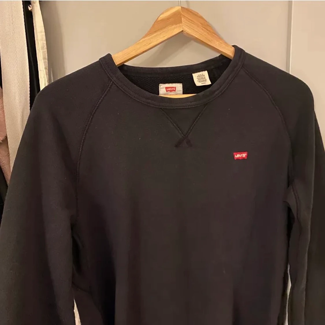 Levis sweatshirt  - 90