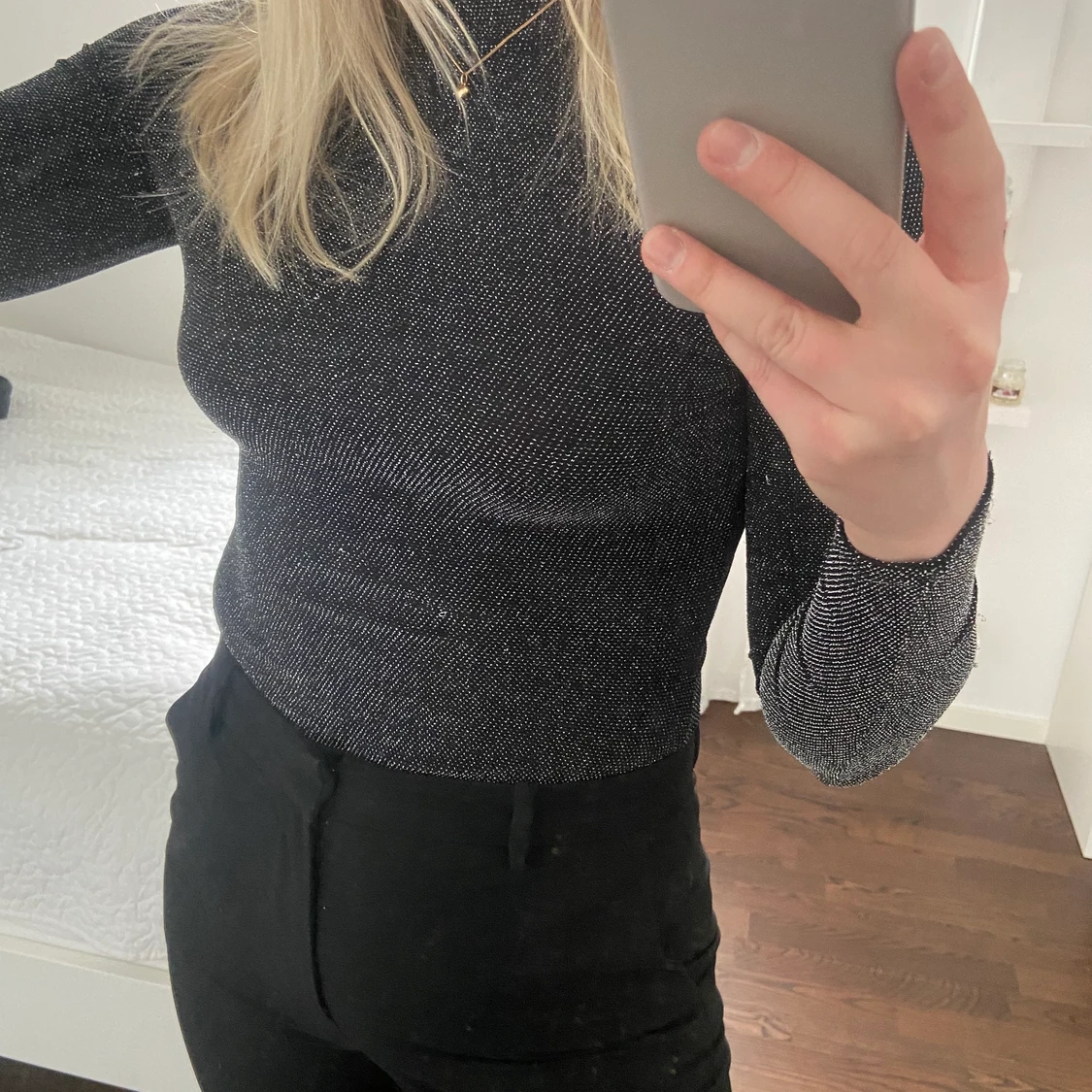 Glittrig fest-body från HM✨