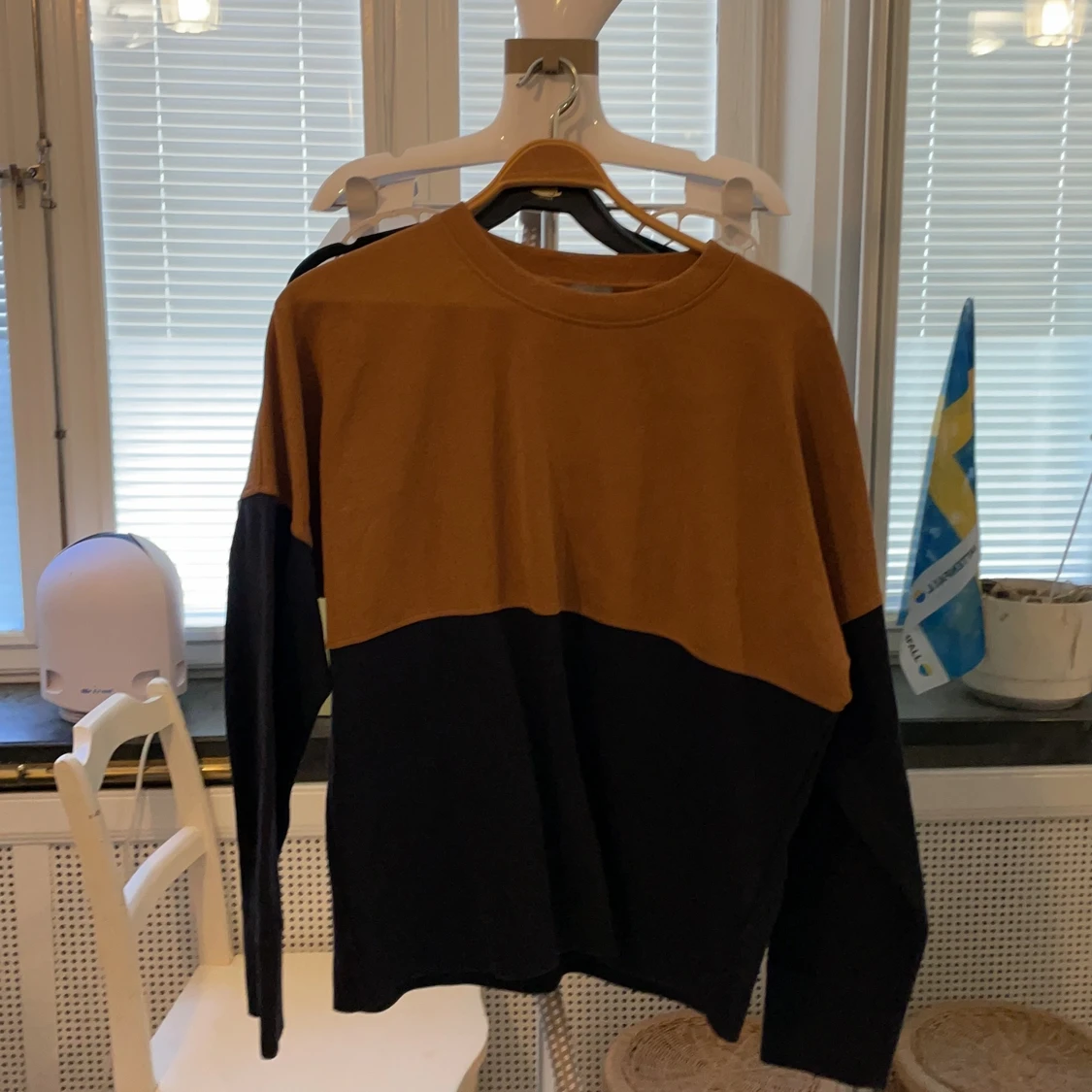 COS Sweater  - 90