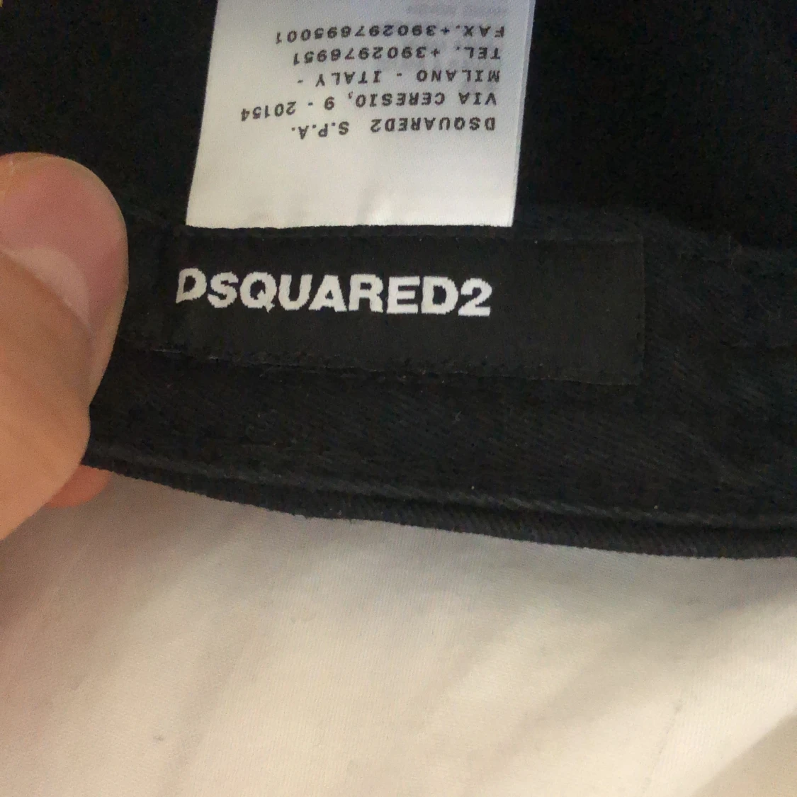 Dsquared2 keps knappt använd  - 91