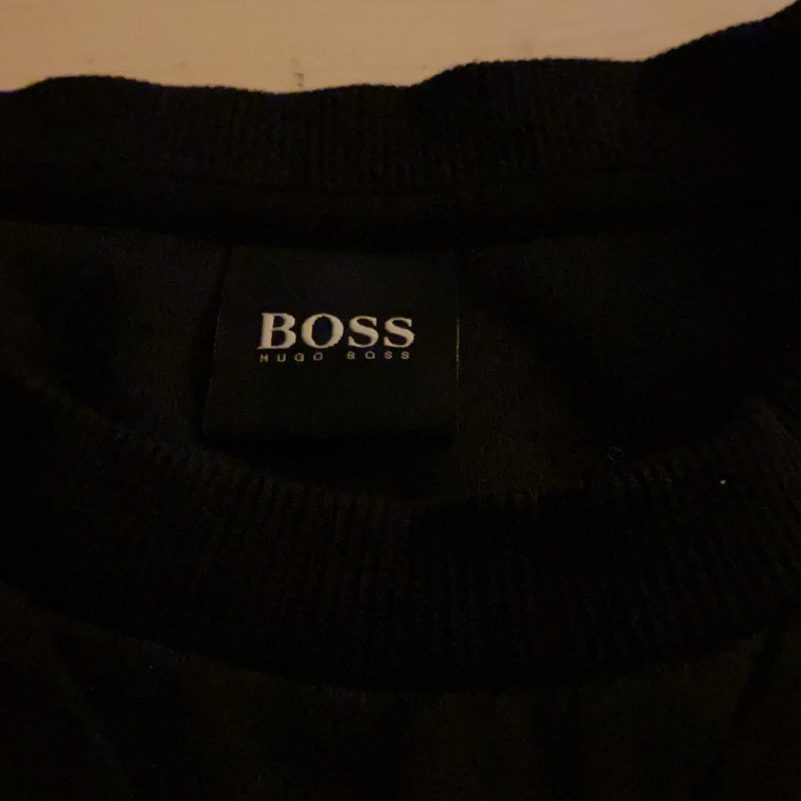 Hugo Boss tröja  - 90