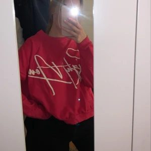 Sweatshirt Carlings - Cool sweatshirt ifrån Carlings egna märke Stay, storlek S. Knappt använd💕