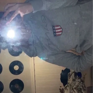 Gant hoodie - Gant hoodie, storlek: S, använd typ en gång alltså ny skick💗 ny pris:799kr