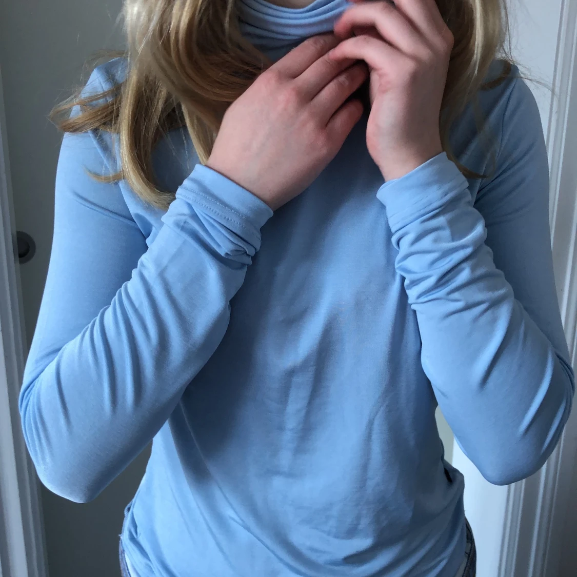 Blå glansig polo - 90