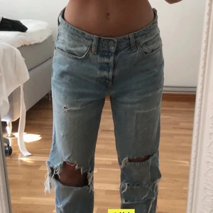 Jeans  - Jeans som ja köpte här på Plick men som tyvärr inte passade, jättesnygga!