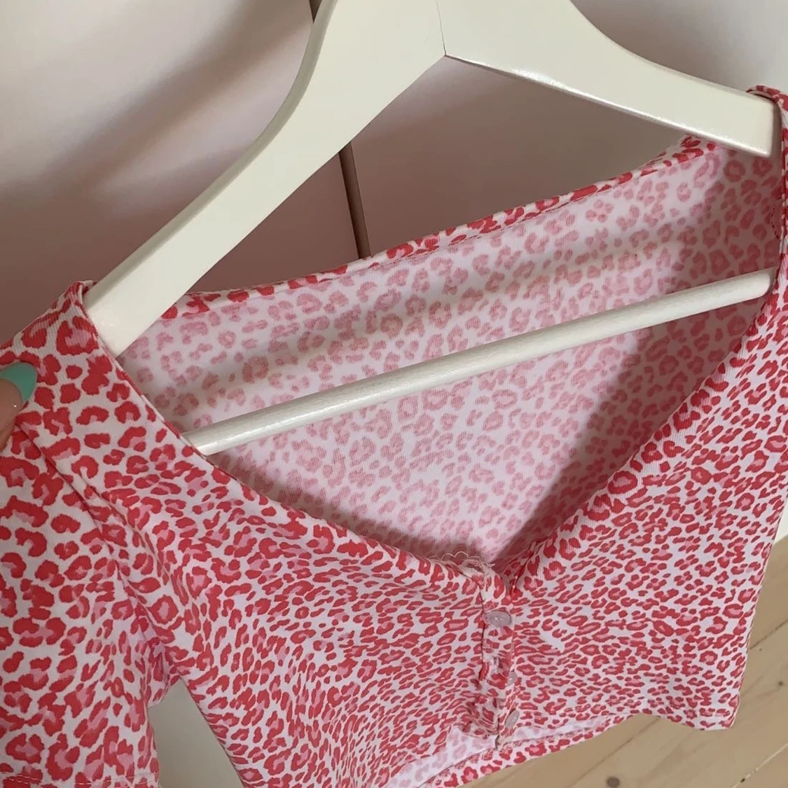 rosa leopard topp  - 90