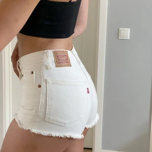 Levis shorts - Vita Levis shorts köpta från USA🤍 🇺🇸 köpare står för frakt🤍☺️ 