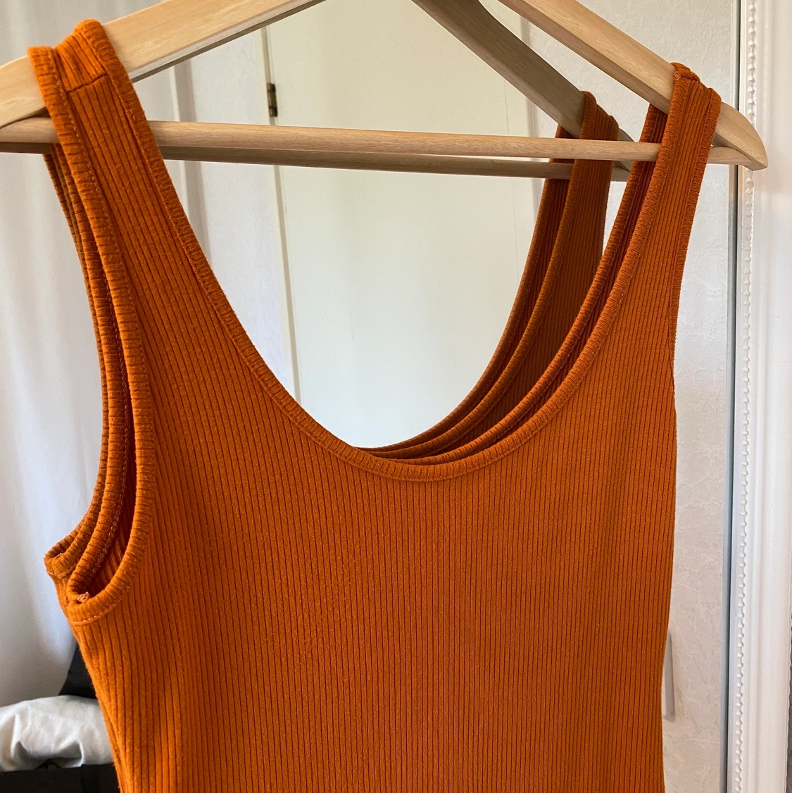 Ribbad klänning - 91