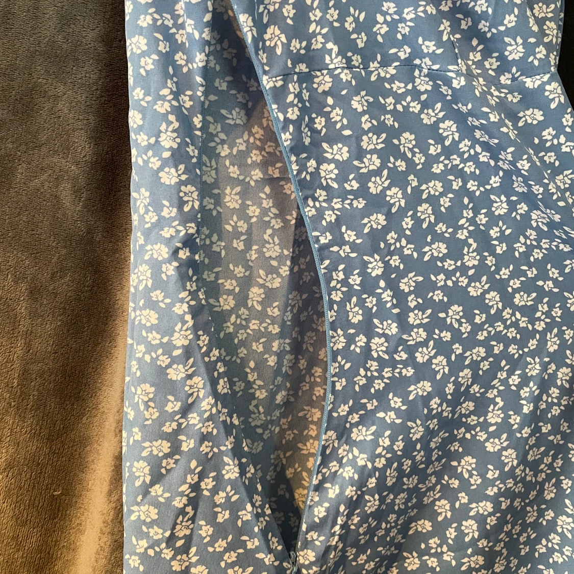 blå klänning med v ring - 91