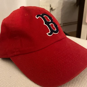Boston keps - Cool Boston keps, nästan nyskick