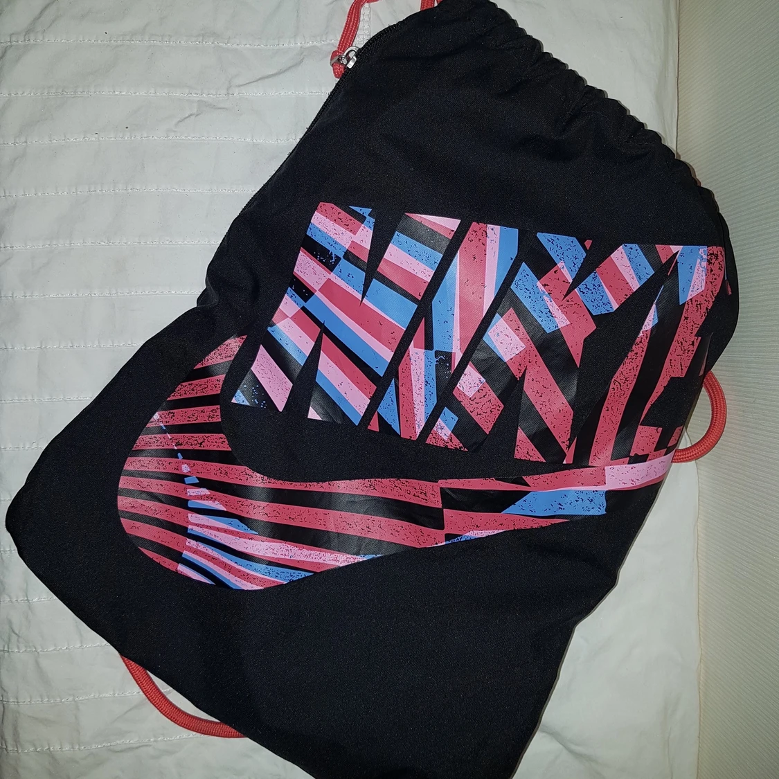 Nike Striped Swoosh Gym bag (blk/m-c) - 90