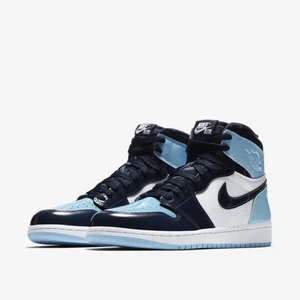 SÖKER JORDANS - SÖKER jordans🥰någon av dom under 900