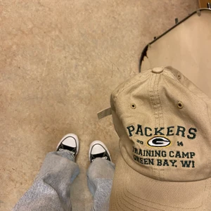 Keps från USA - Fin keps från NHL men ett grönt tryck  💕kommer från USA. Vid flera intresserad blir det bud