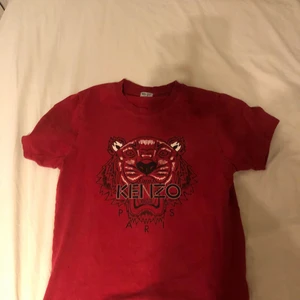 Kenzo T-Shirt - Kenzo tisha. STRL S .... skick 8/10