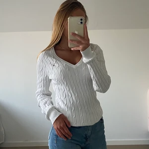 (Ribbstickad) Gant tröja, XS - Använts 1gg, topp skick, V-ringad, vit